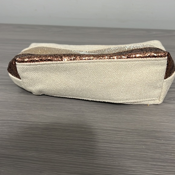 Clarins Make-Up, Travel Bag - Picture 2 of 9